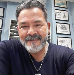 Meet your Posher, Luis